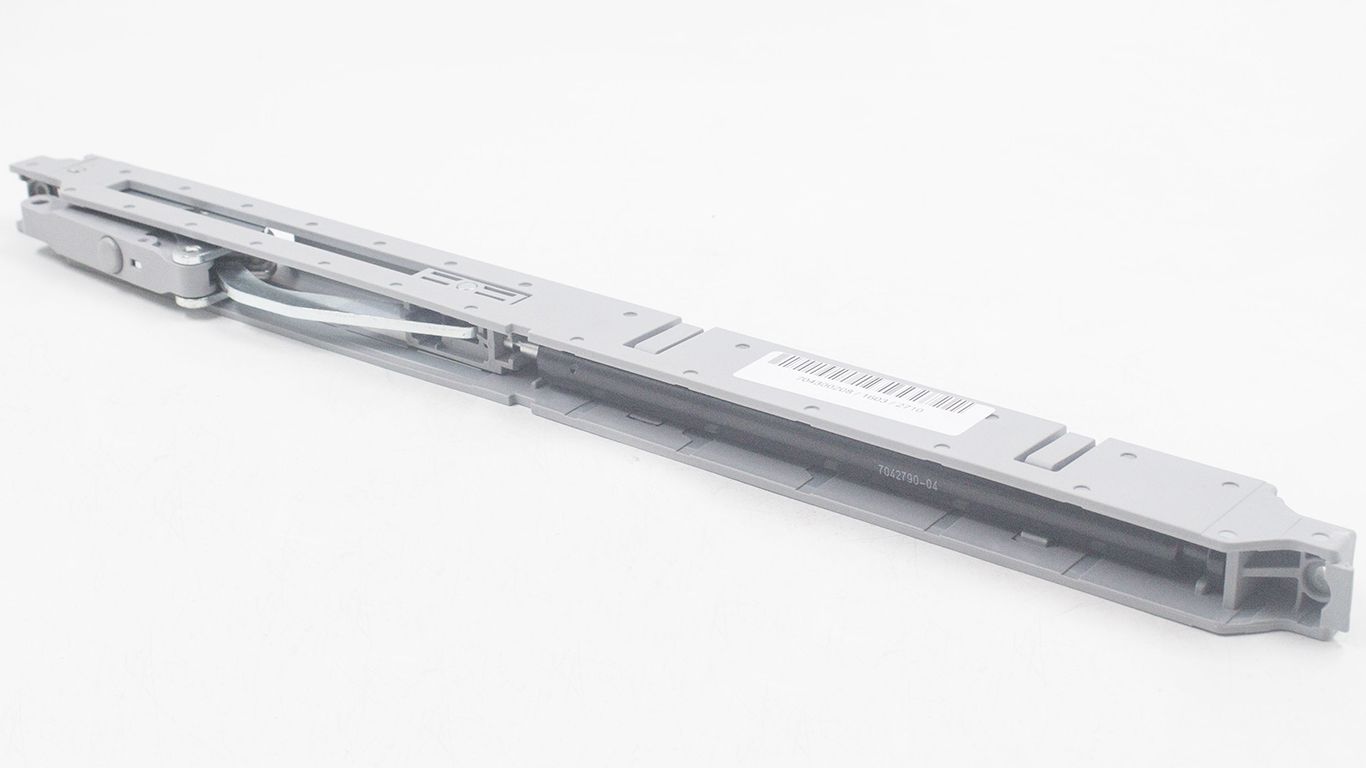 Петля дверцы для холодильника Miele Миле 7330218 (704300208/1603/2710, 7042790-04)