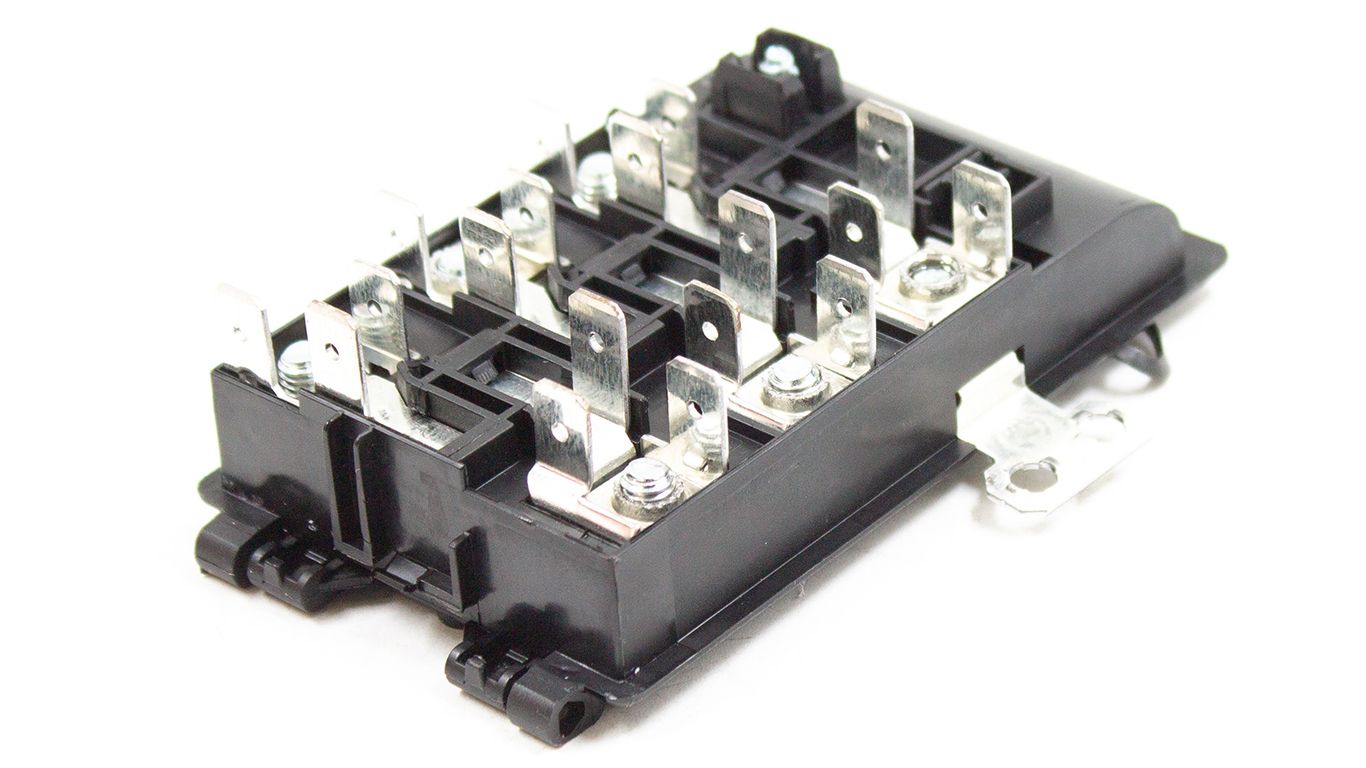 Клемная коробка для варочной поверхности, плиты Miele Миле 11159550 (KADO XT1 DA 6 6/10678340/KM6520)