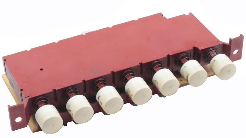 Переключатель для вытяжек SIEMENS (СИМЕНС) 095992 (seuffer 683.7 250v 2(1)a t85)