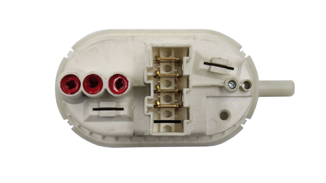 Прессостат к стиральной машине SIEMENS (СИМЕНС) 425241 (B1-228b 16(4)A, 250V, 50Hz 50/22/250 160600076.02)