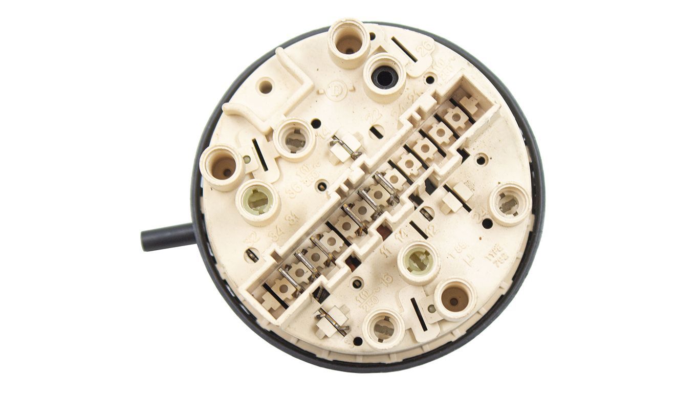 Прессостат (датчик уровня воды) для стиральной машины ELECTROLUX (ЭЛЕКТРОЛЮКС) 124533532